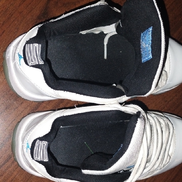 Air Jordan retro 11 Low "Legend Blue" Mens Size 7 - Picture 5 of 5